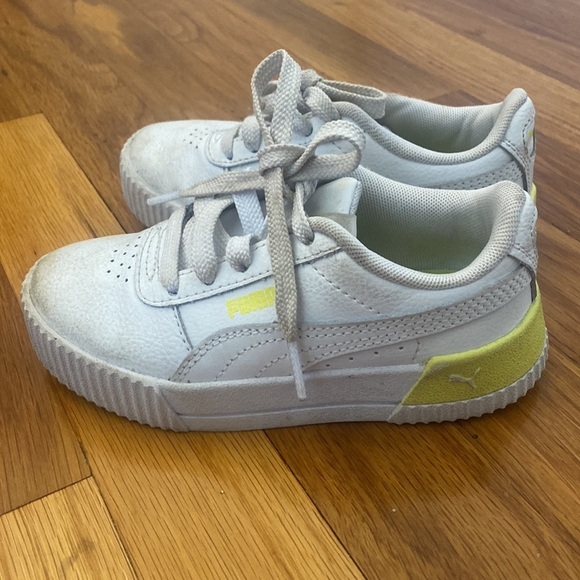 Puma Children’s White Sneakers Size 10 - Picture 4 of 8